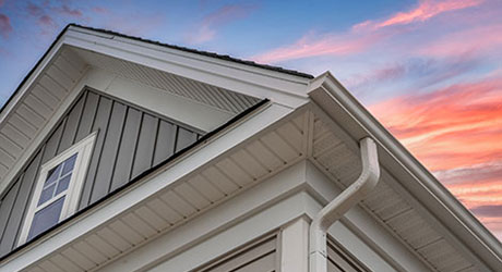 Seamless-gutters-Vs-Regular-Gutters--Which-is-best-for-you img