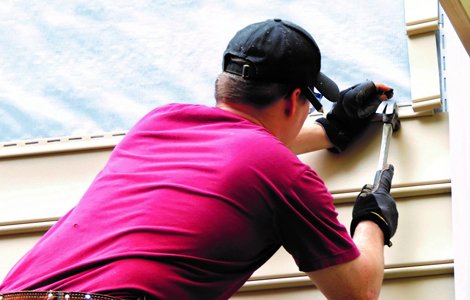  The Importance of Siding Maintenance: Tips for a Long-Lasting Exterior